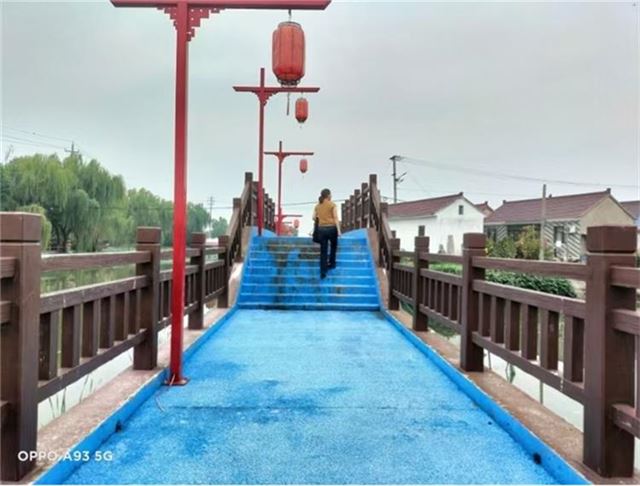 09244842105400793_33.jpg 09244842105400793_33.jpg