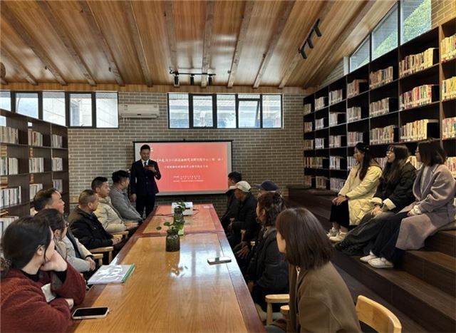 10530646177233872_33.jpg 10530646177233872_33.jpg