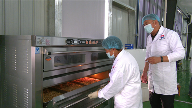 安徽涡阳县【乡村振兴展风采】王伟：书写乡